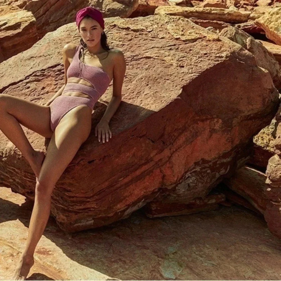 BOND-EYE Rico One Piece Swim B1462 - Picture 1 of 6